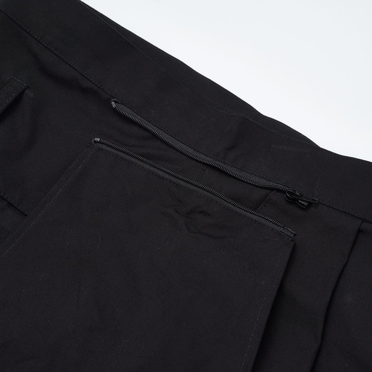 SS24-06 Wide-Leg Pants with Removable Cargo Pockets