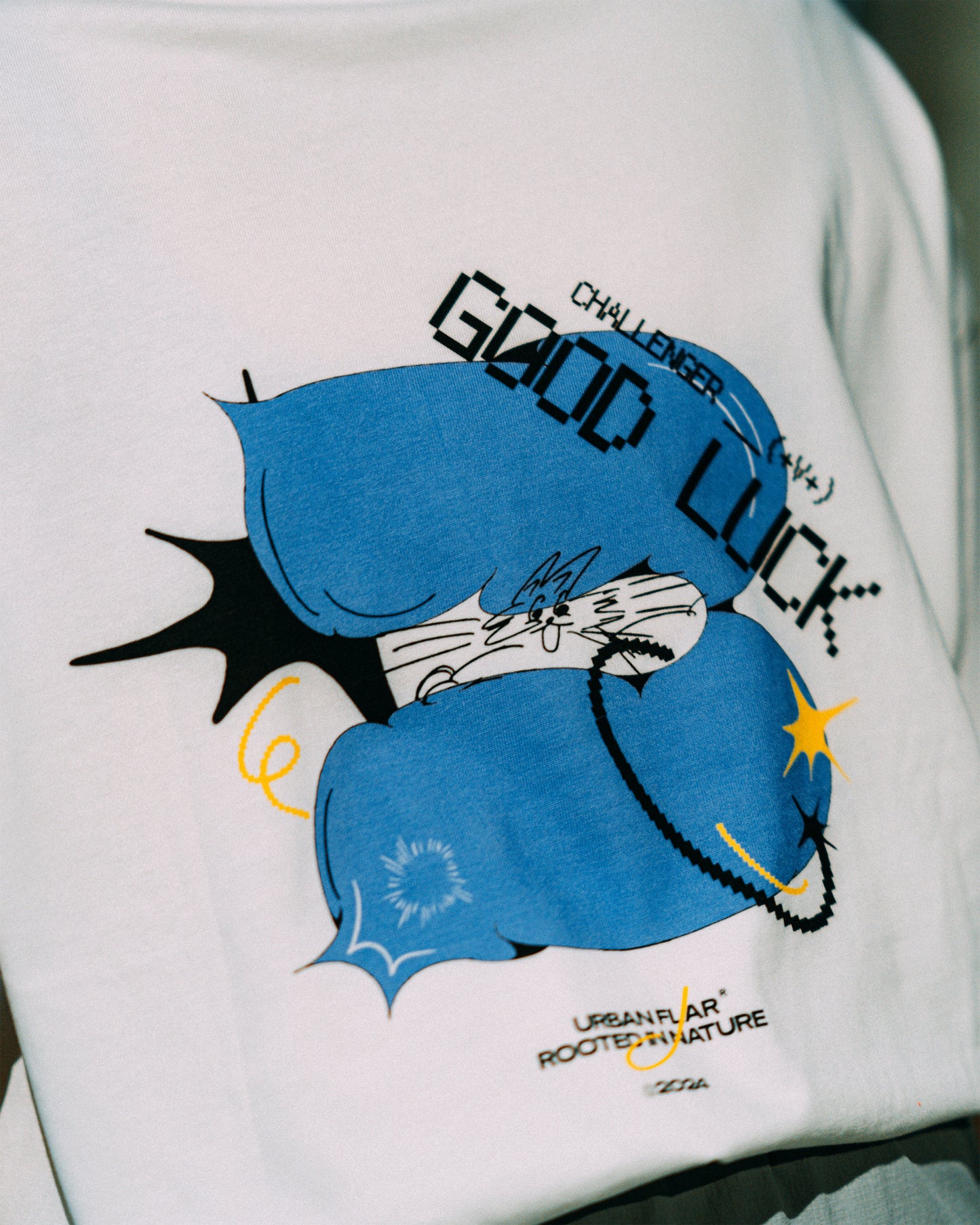 SS24-30T PLAY THE GAME-CAT TEE