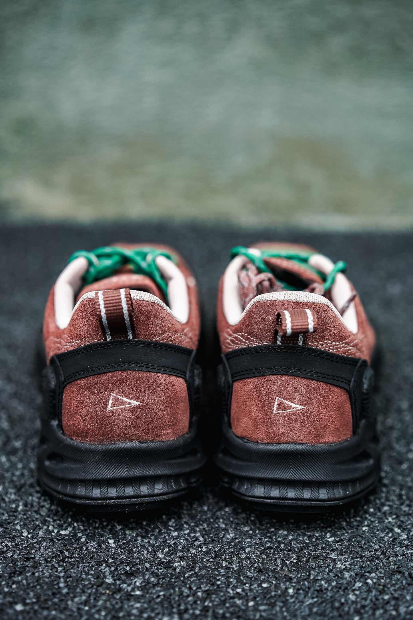JASPER ZIONIC x Pilgrim Surf Supply Marron/Adobe Rose