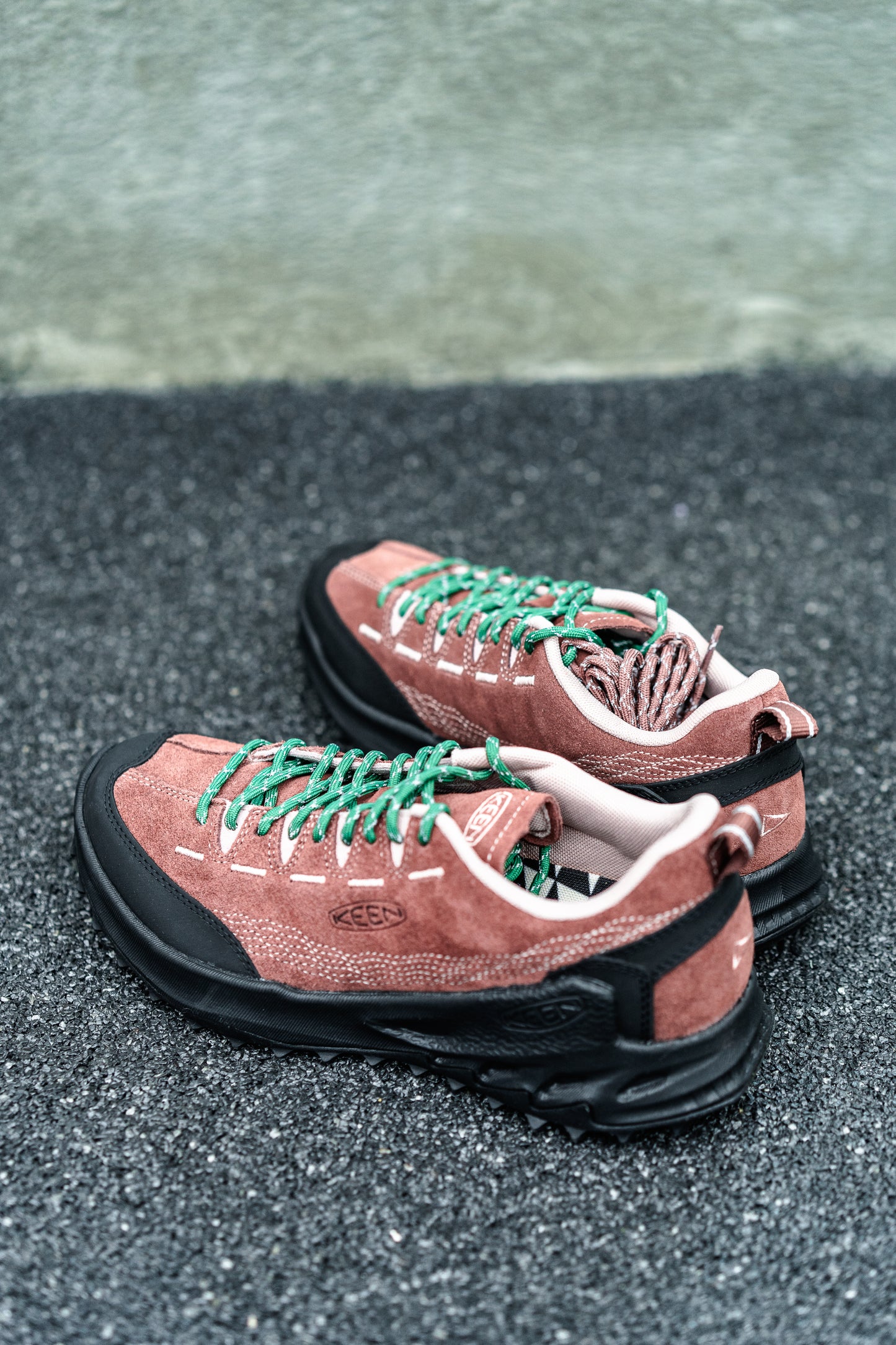 JASPER ZIONIC x Pilgrim Surf Supply Marron/Adobe Rose