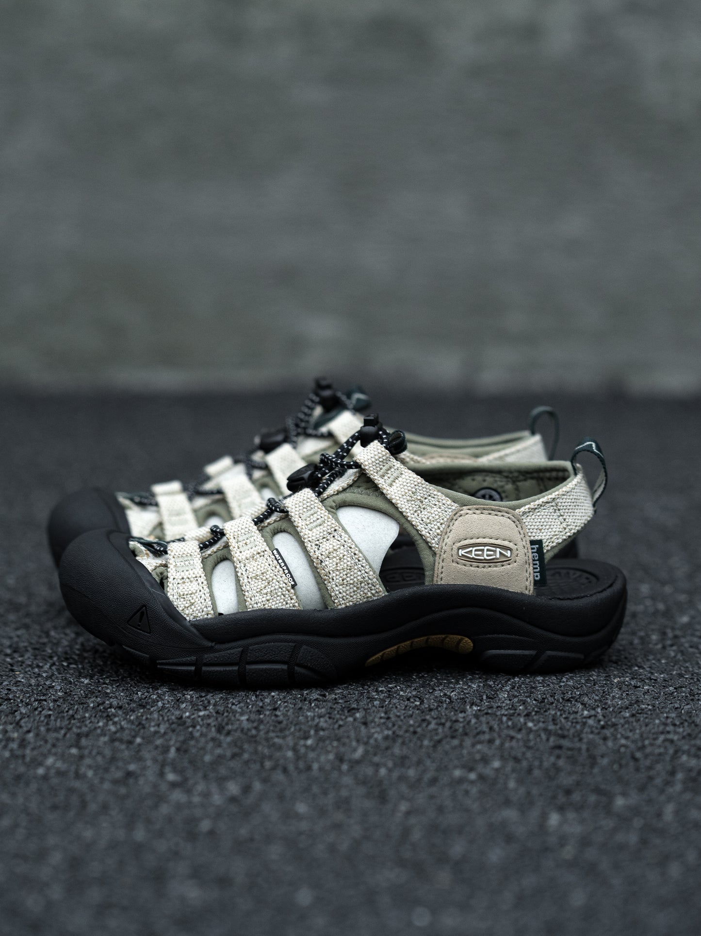 Women / Men's Newport Retro Sandal x Gramicci