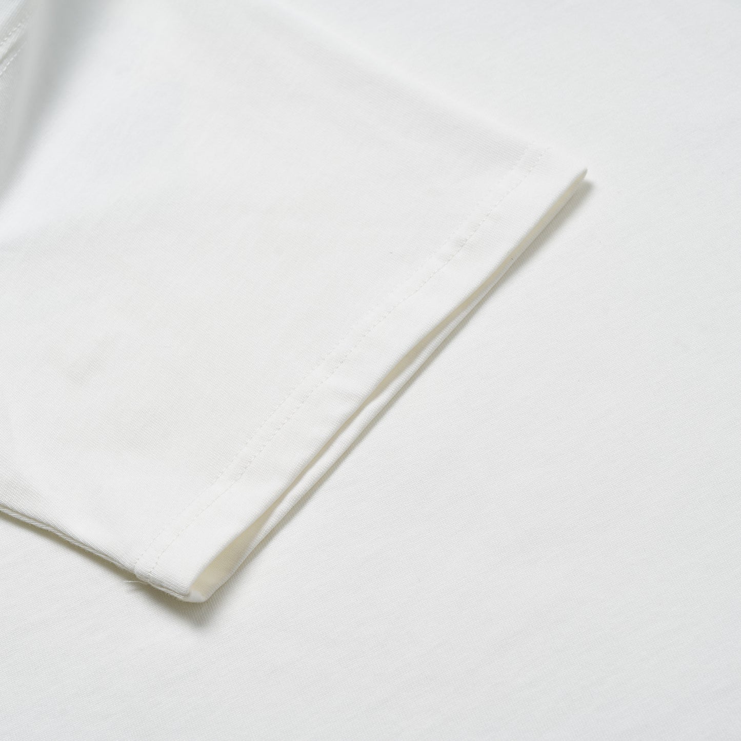 SS24-30T PLAY THE GAME-CAT TEE