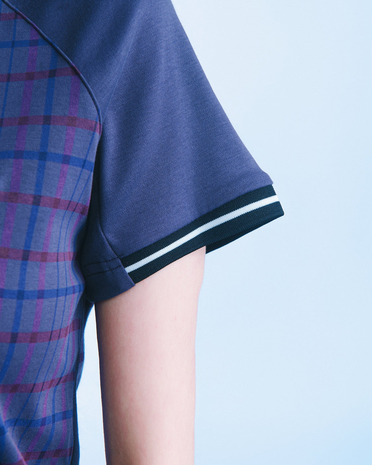 格紋插肩短版 Tee(深藍紅藍格) Plaid Raglan Tee|細節