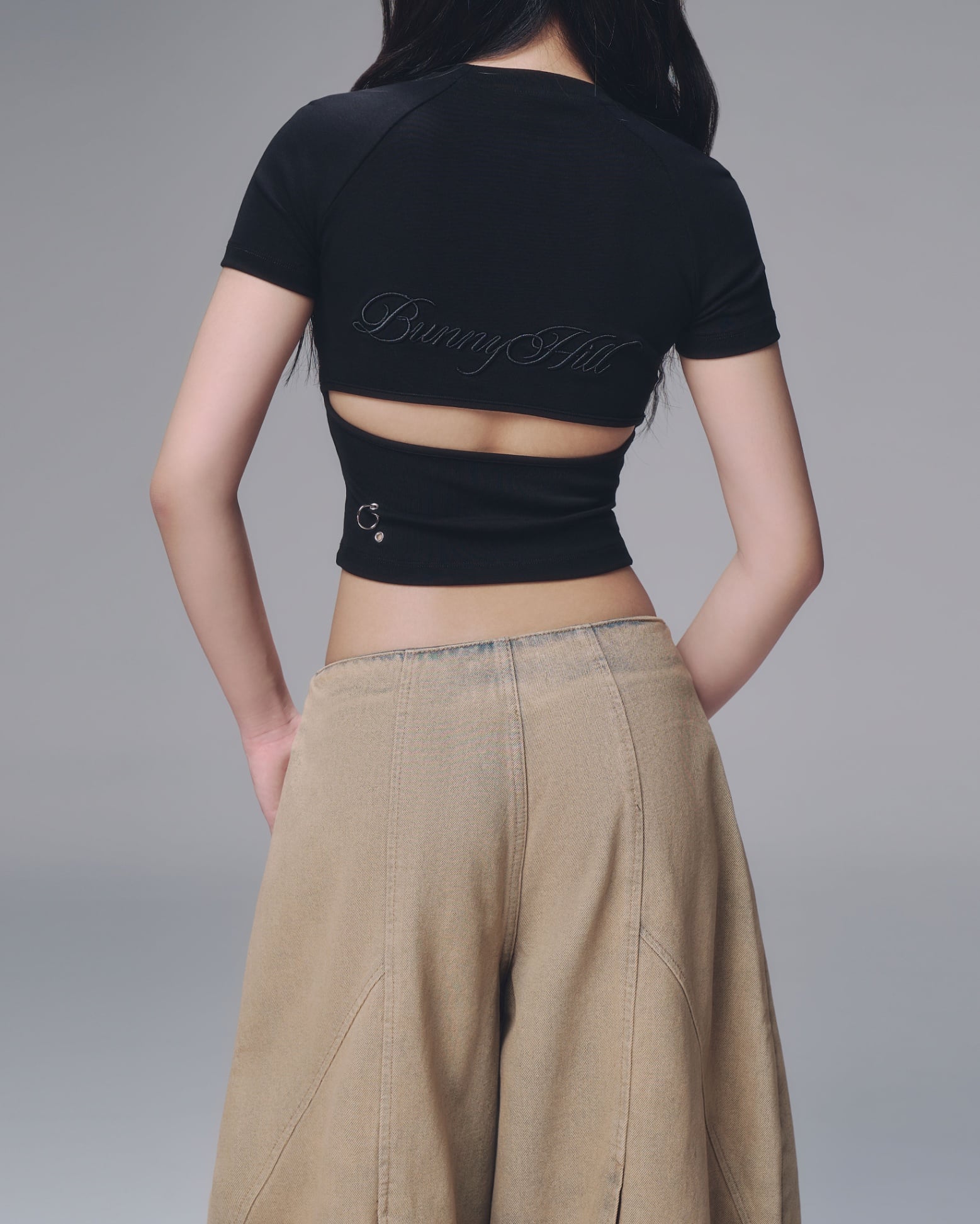 Bunny Charm Ver Baby Tee (Black) — Bunnyhill