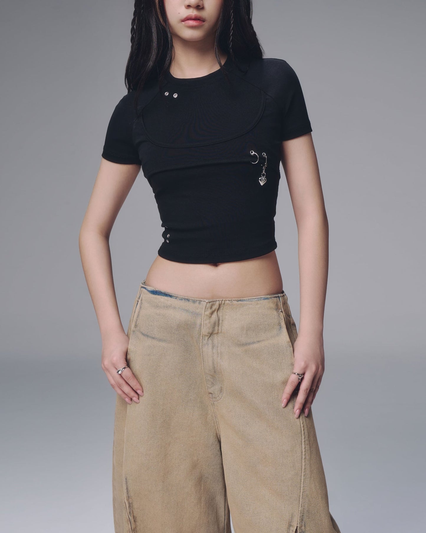 Bunny Charm Ver Baby Tee (Black) — Bunnyhill