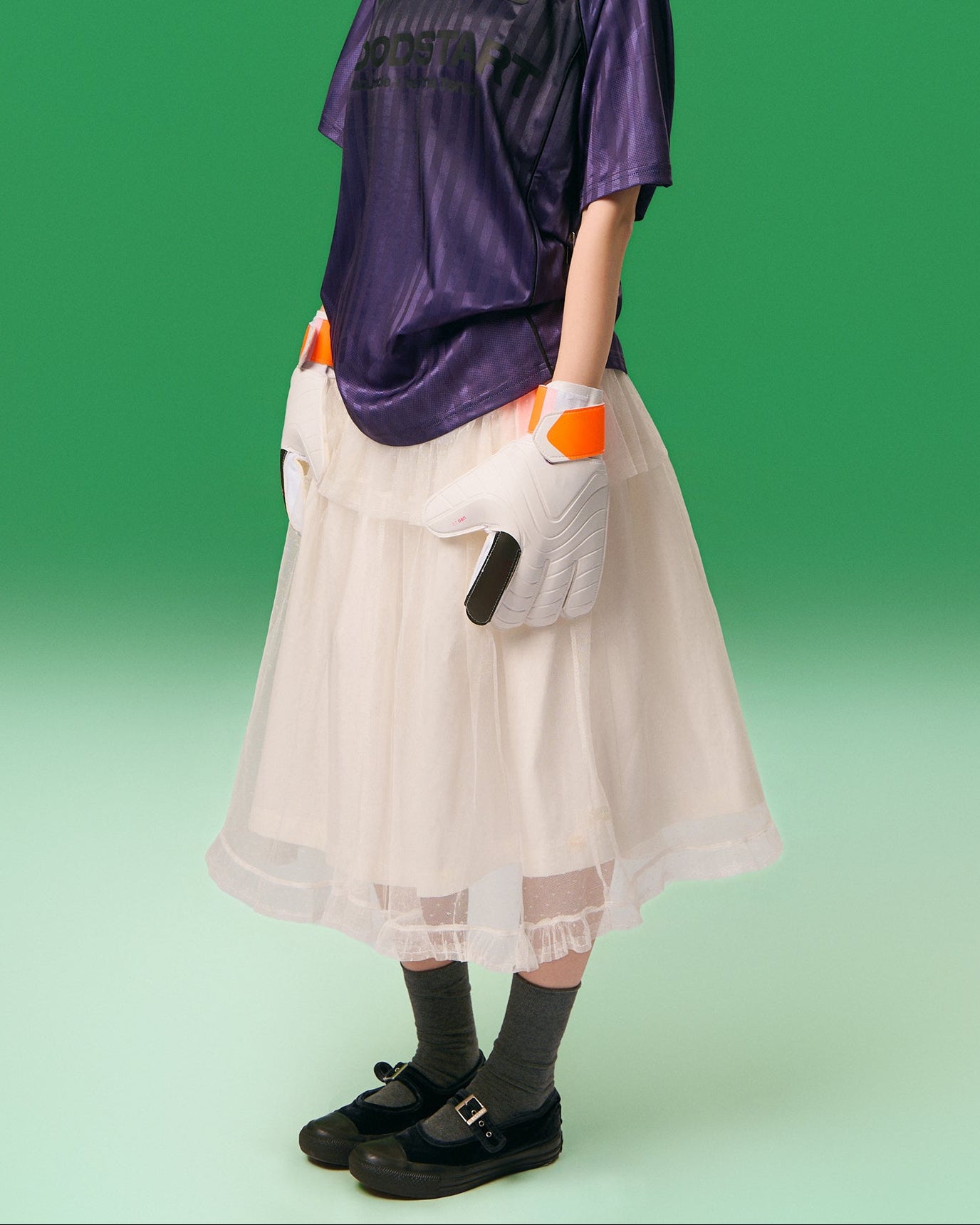 Tulle-midi-skirt 米白色 模特造型