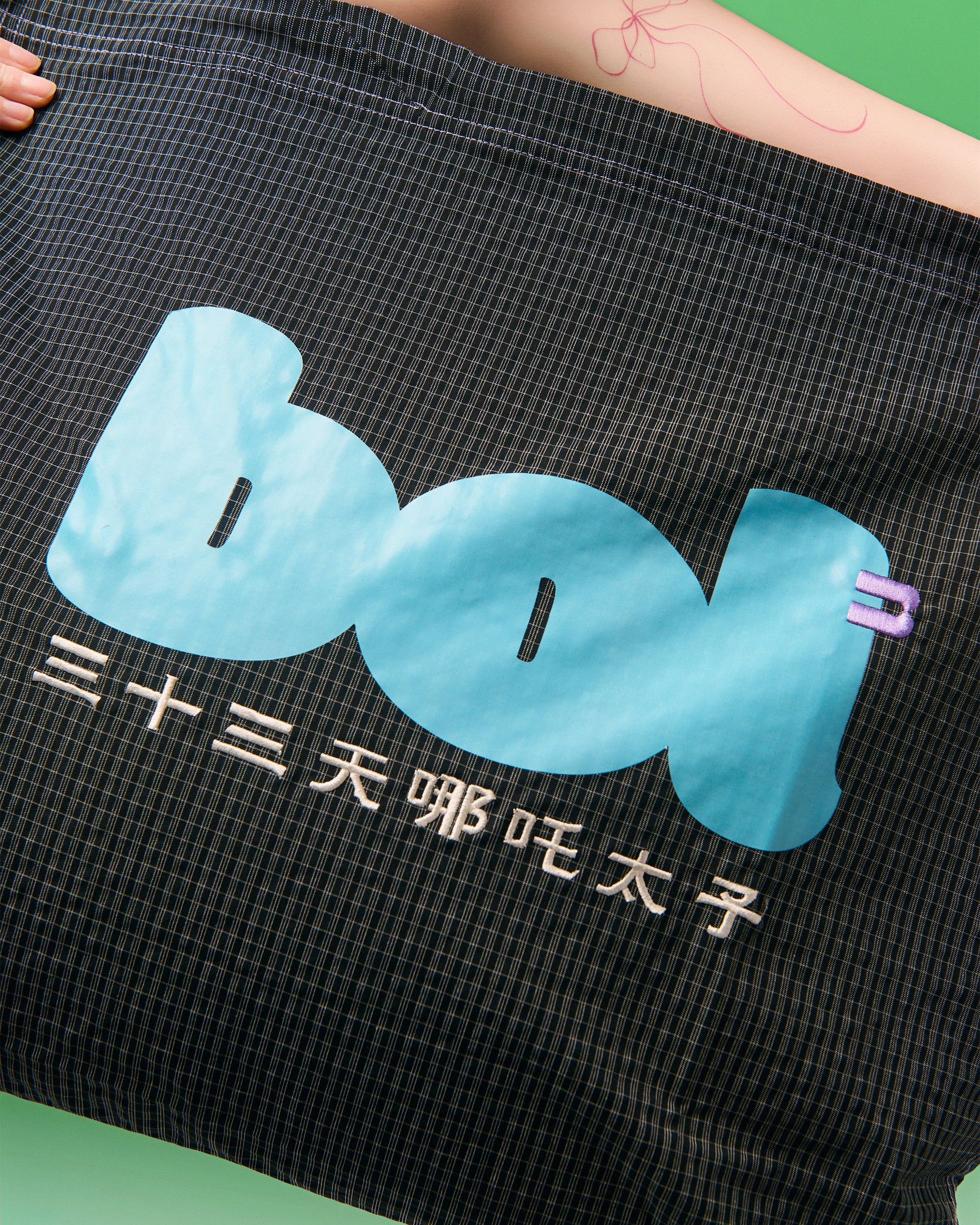 三十三天哪吒太子 Tote Bag 黑色 模特造型 6