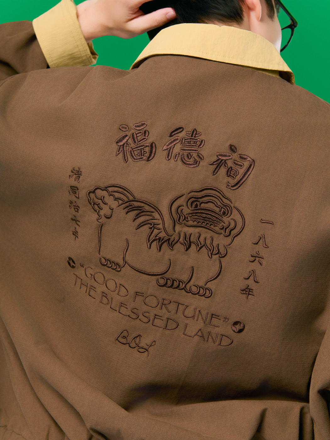 福德祠雙面 Harrington 外套 啡 細節（背面福德祠刺繡）