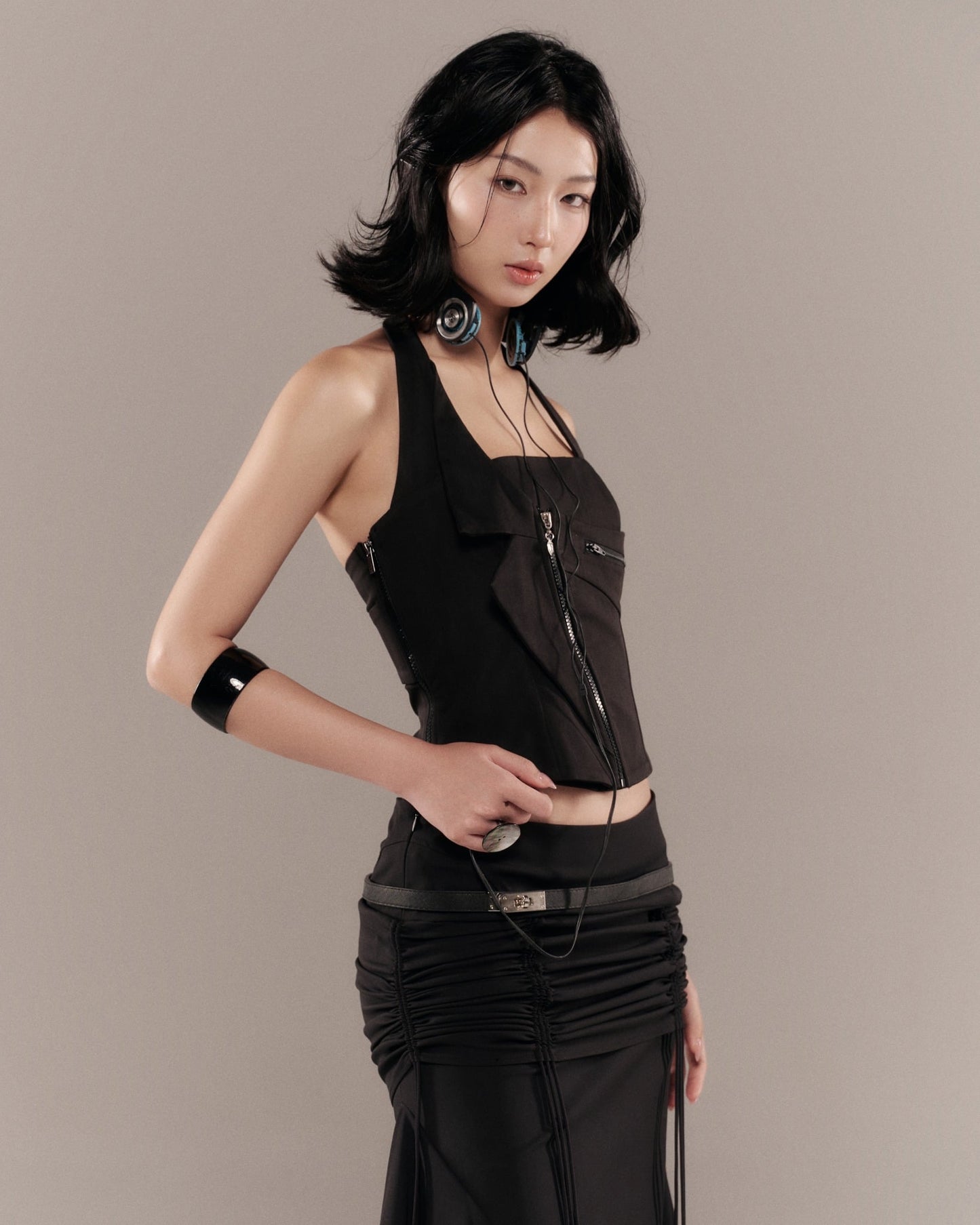 Dari Top (Black) — Bunnyhill