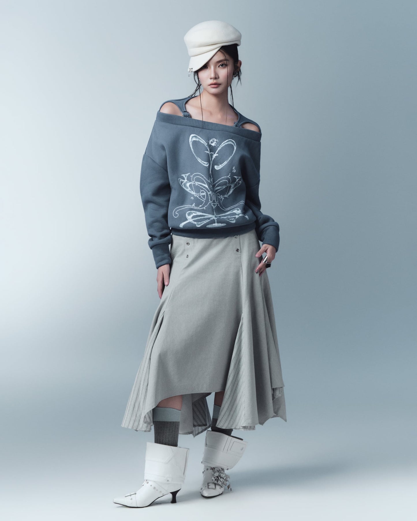 Balwin Sweater (Blue) — Bunnyhill