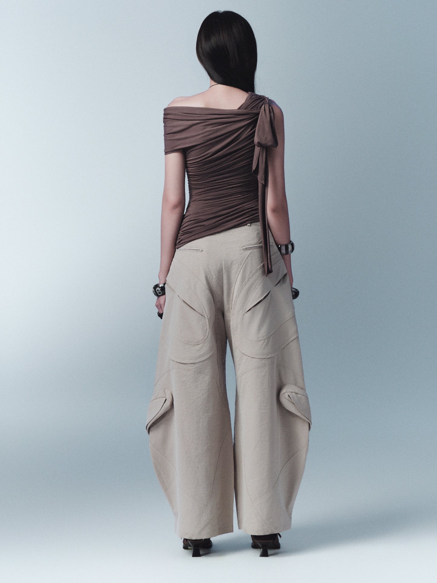 Bindflow Pants (Beige) — Bunnyhill