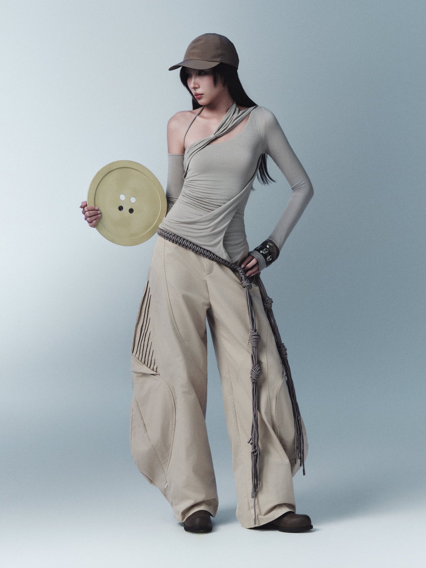 Seamux Pants (Beige) — Bunnyhill