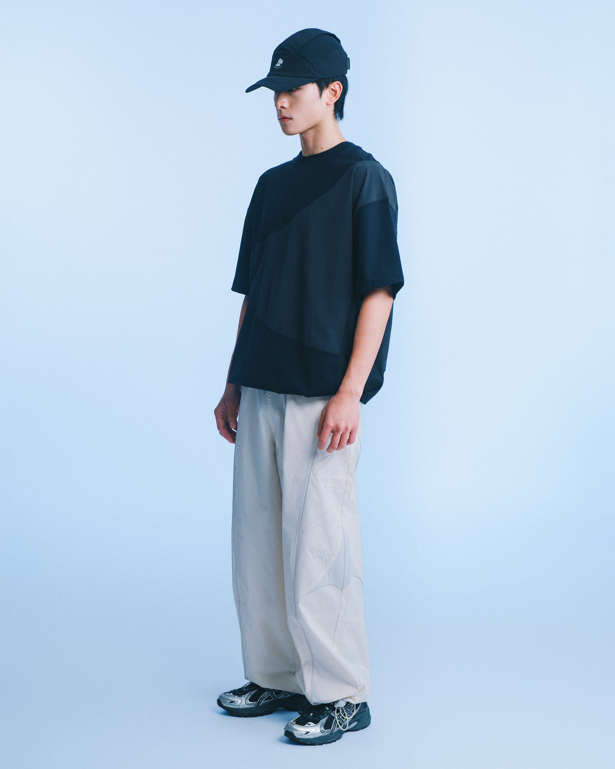 拼接短袖 Tee（深藍） Drift Panel Tee｜模特全身