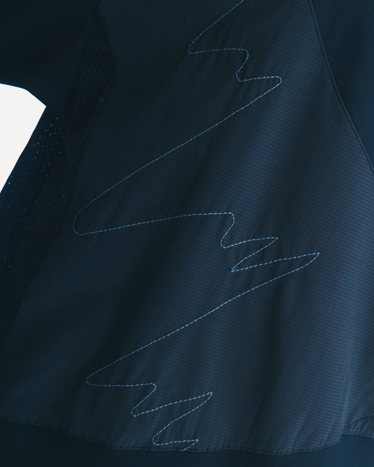 拼接短袖 Tee（深藍） Drift Panel Tee｜細節