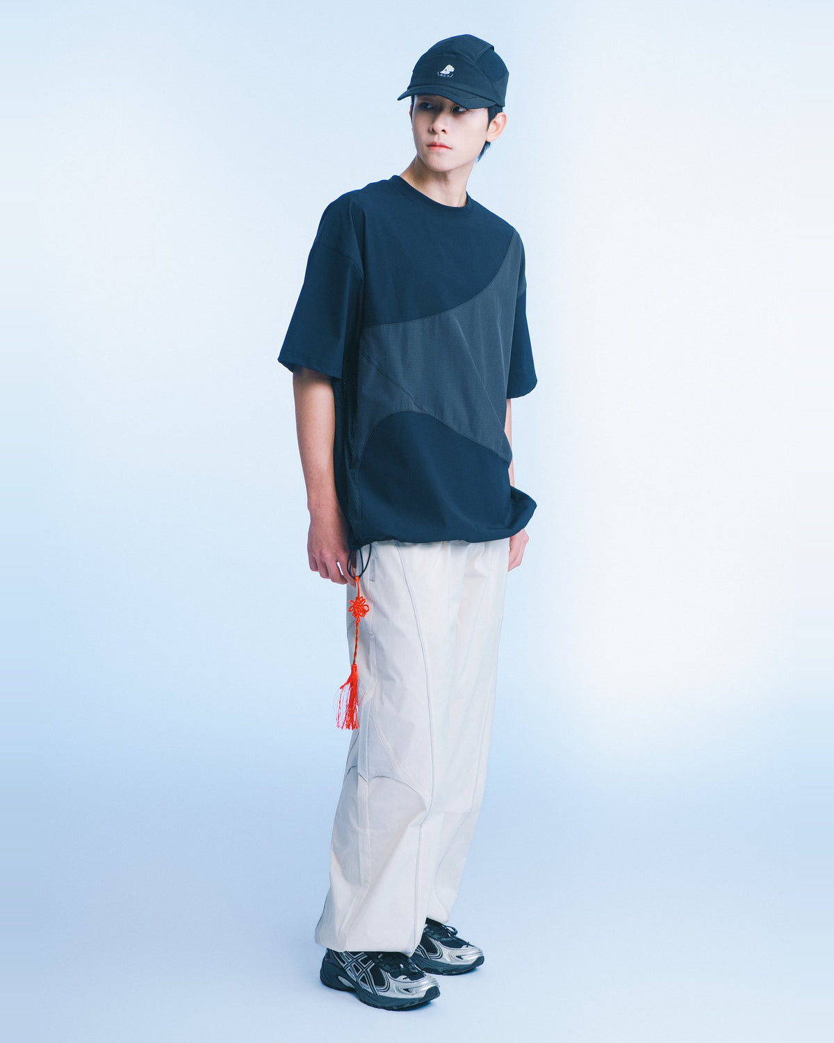 海覺刺繡闊腳褲（米白） Drift Wide Pants｜模特全身