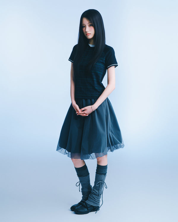 格紋插肩短版 Tee（深藍墨綠格） Plaid Raglan Tee｜模特全身