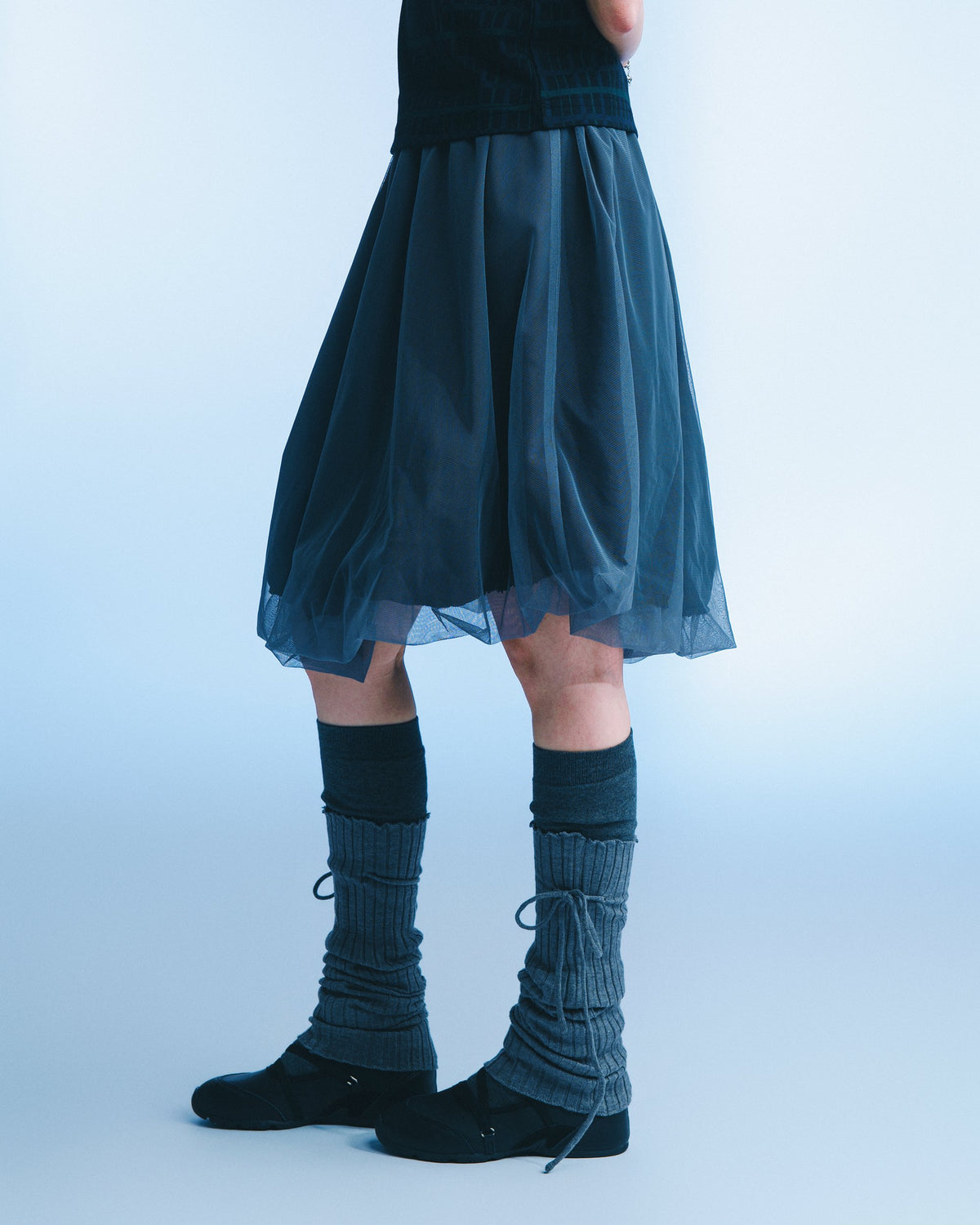 網紗泡泡裙（炭灰） Tulle Bubble Skirt｜模特半身