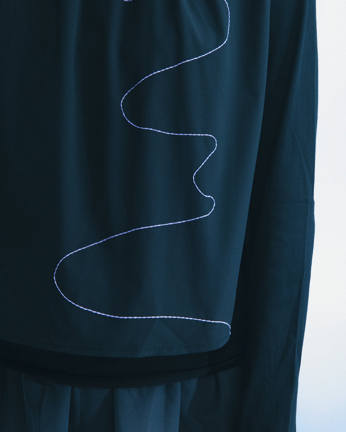 海覺刺繡抽繩背心（黑） A-Má Drawstring Vest｜細節
