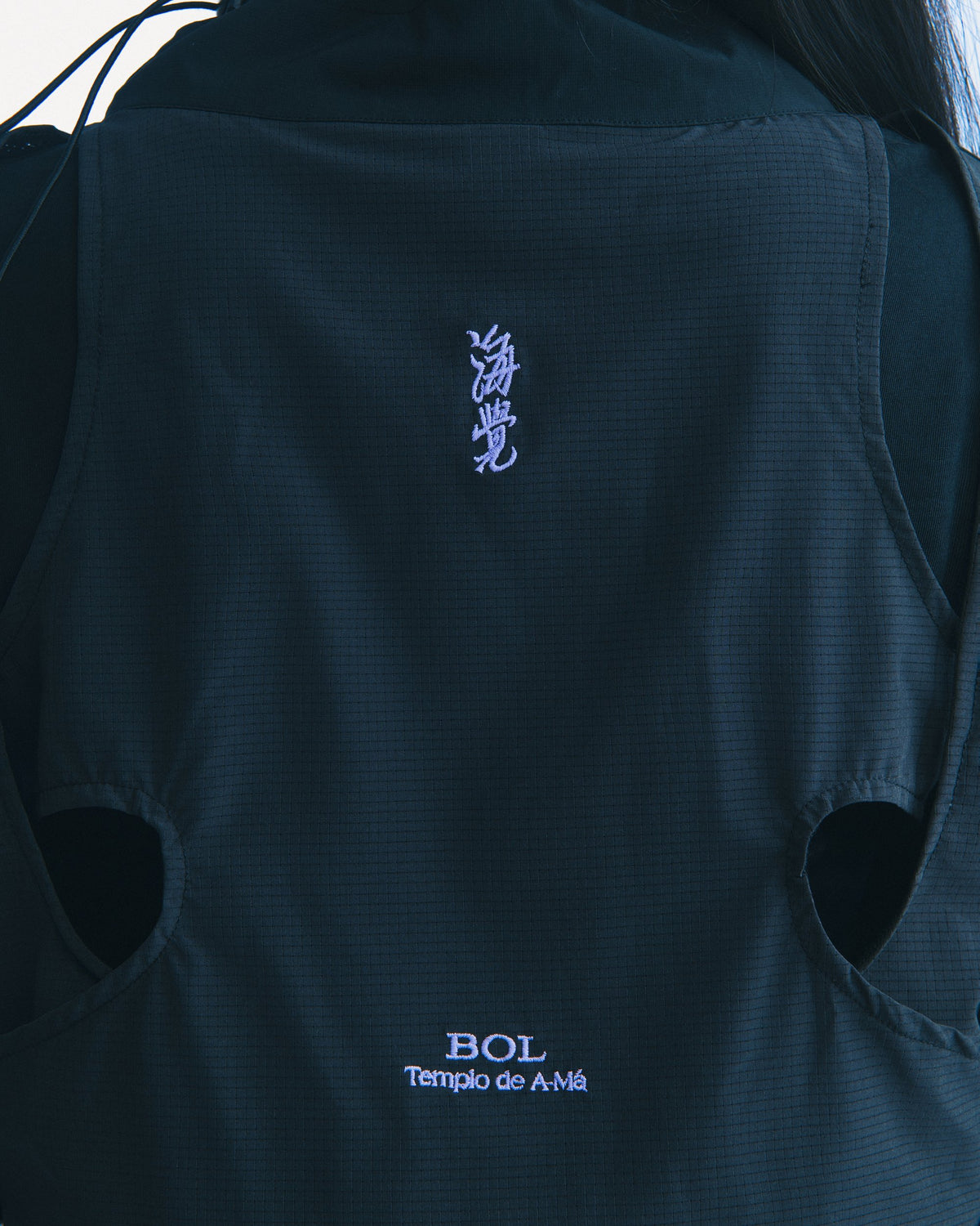 海覺刺繡抽繩背心（黑） A-Má Drawstring Vest｜細節