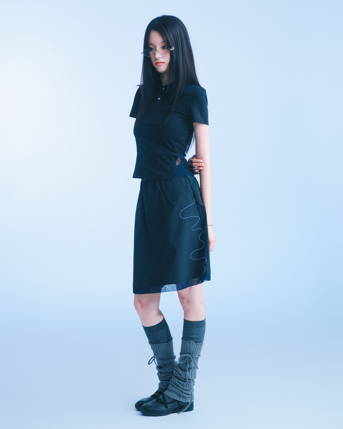 波浪車線 A 字裙（黑） Wave Stitch A-Line Skirt｜模特全身