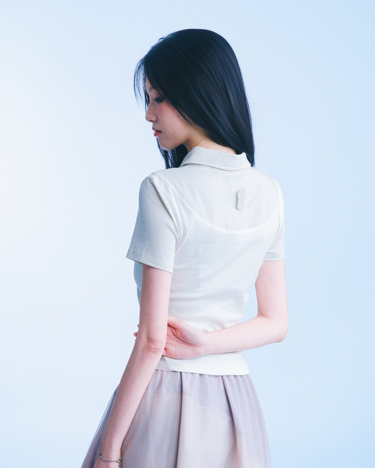 網紗拼接短版 Polo（米白） Mesh Inset Polo｜模特半身