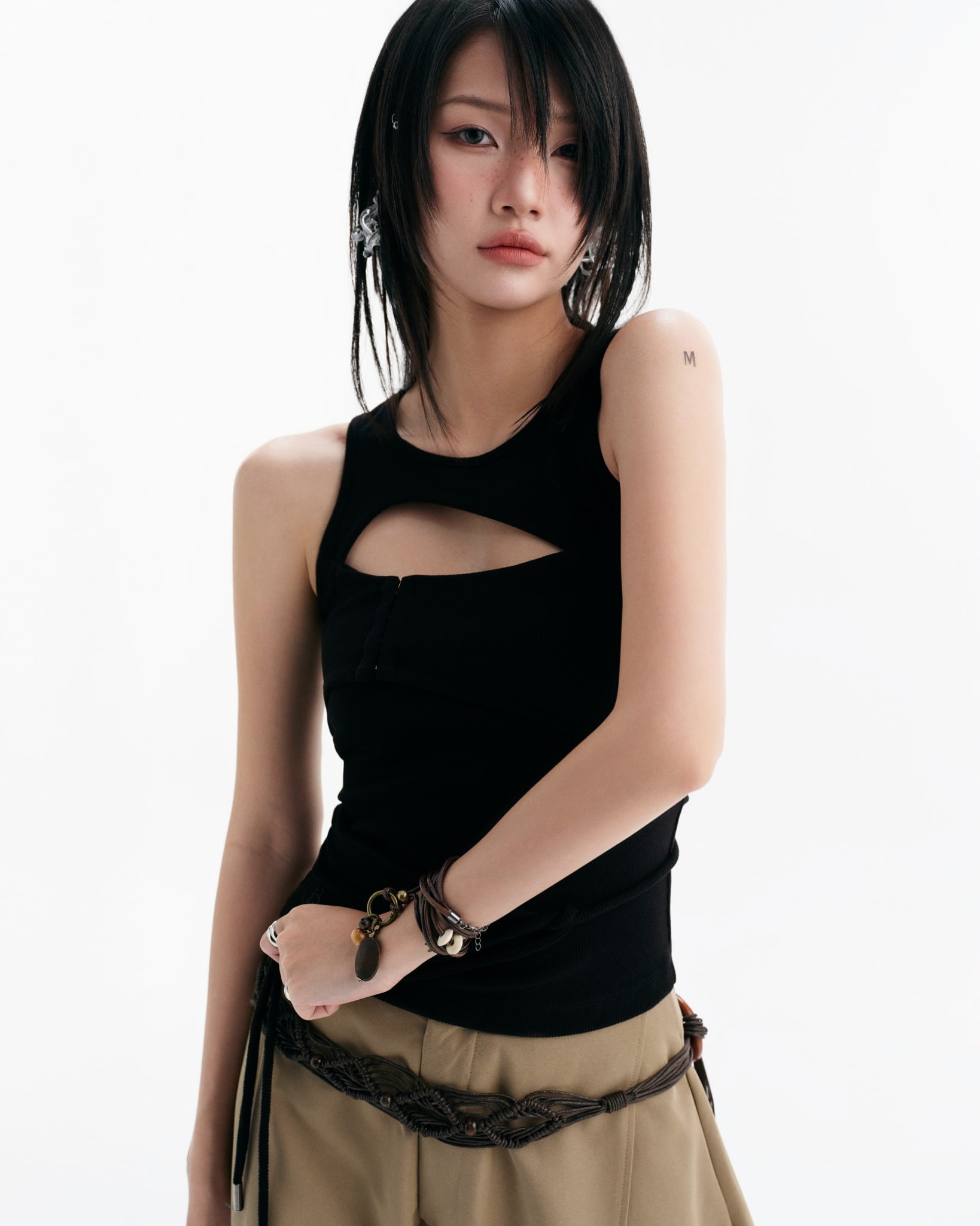 Conrad Sleeveless Top (Black) — Bunnyhill