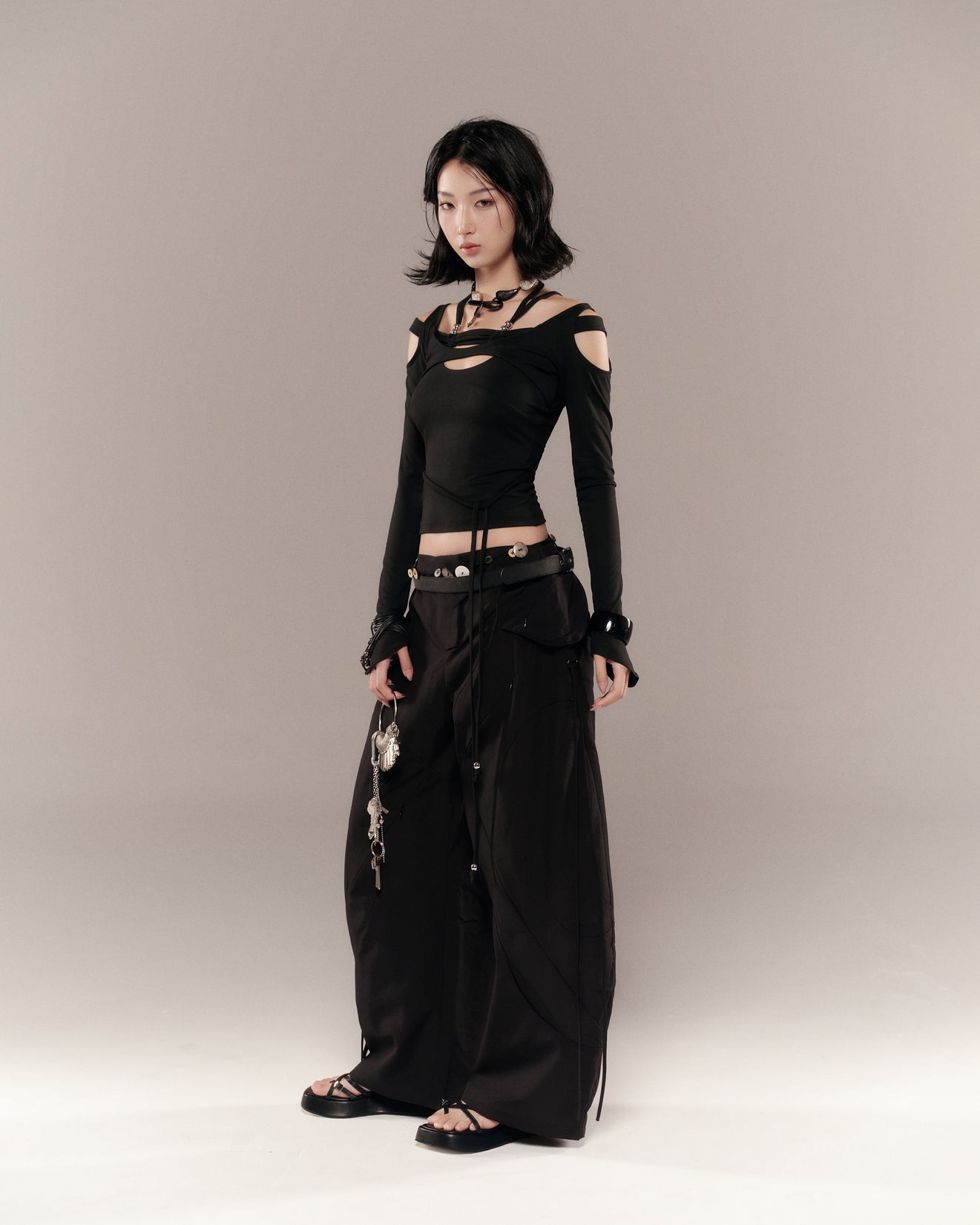 Serafin Top (Black) — Bunnyhill