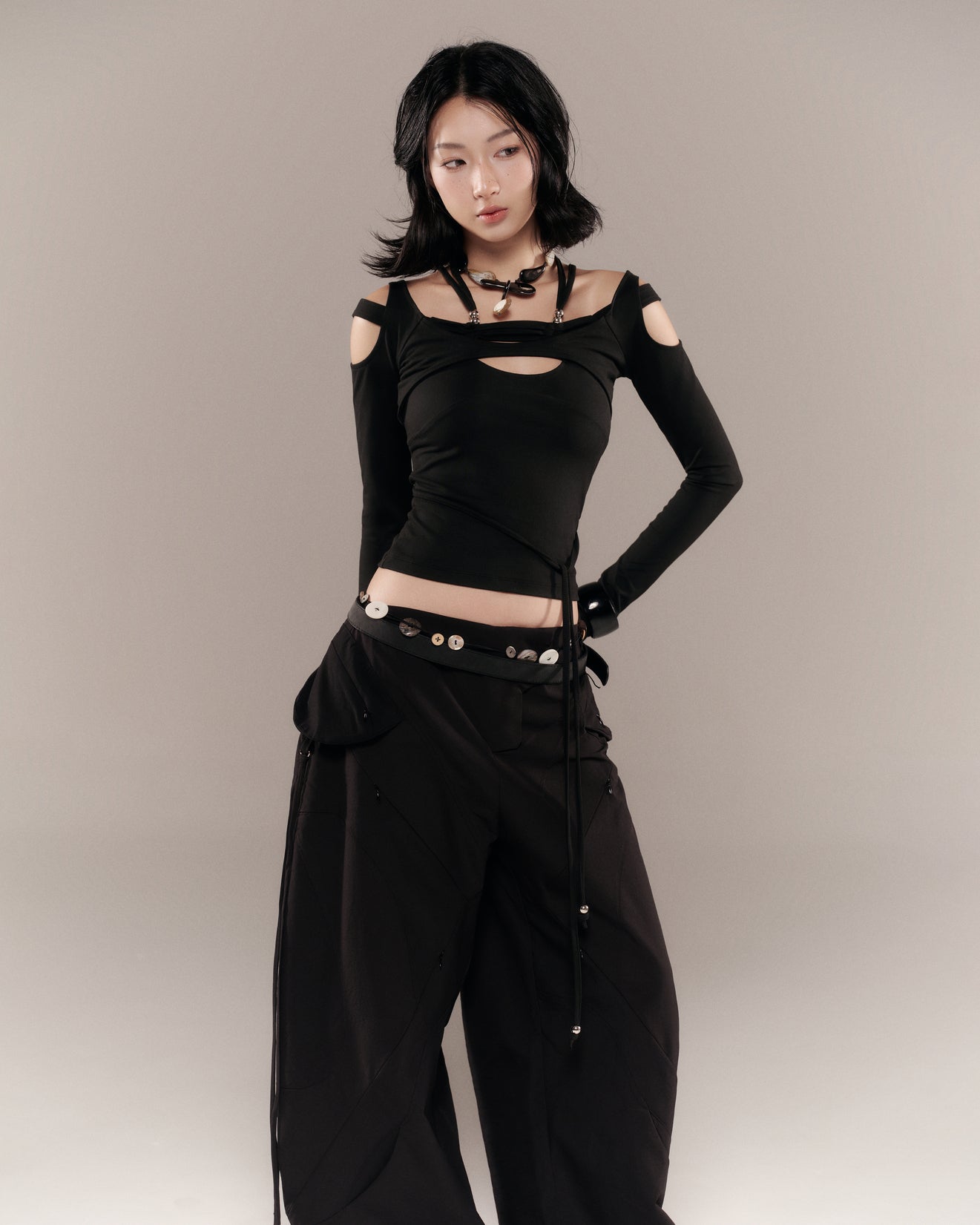 Serafin Top (Black) — Bunnyhill