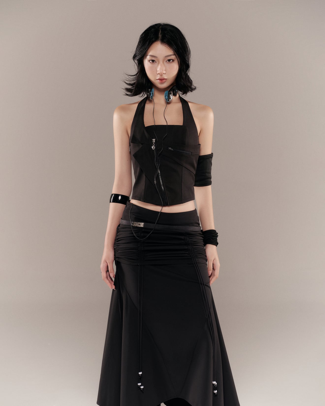 Dari Top (Black) — Bunnyhill