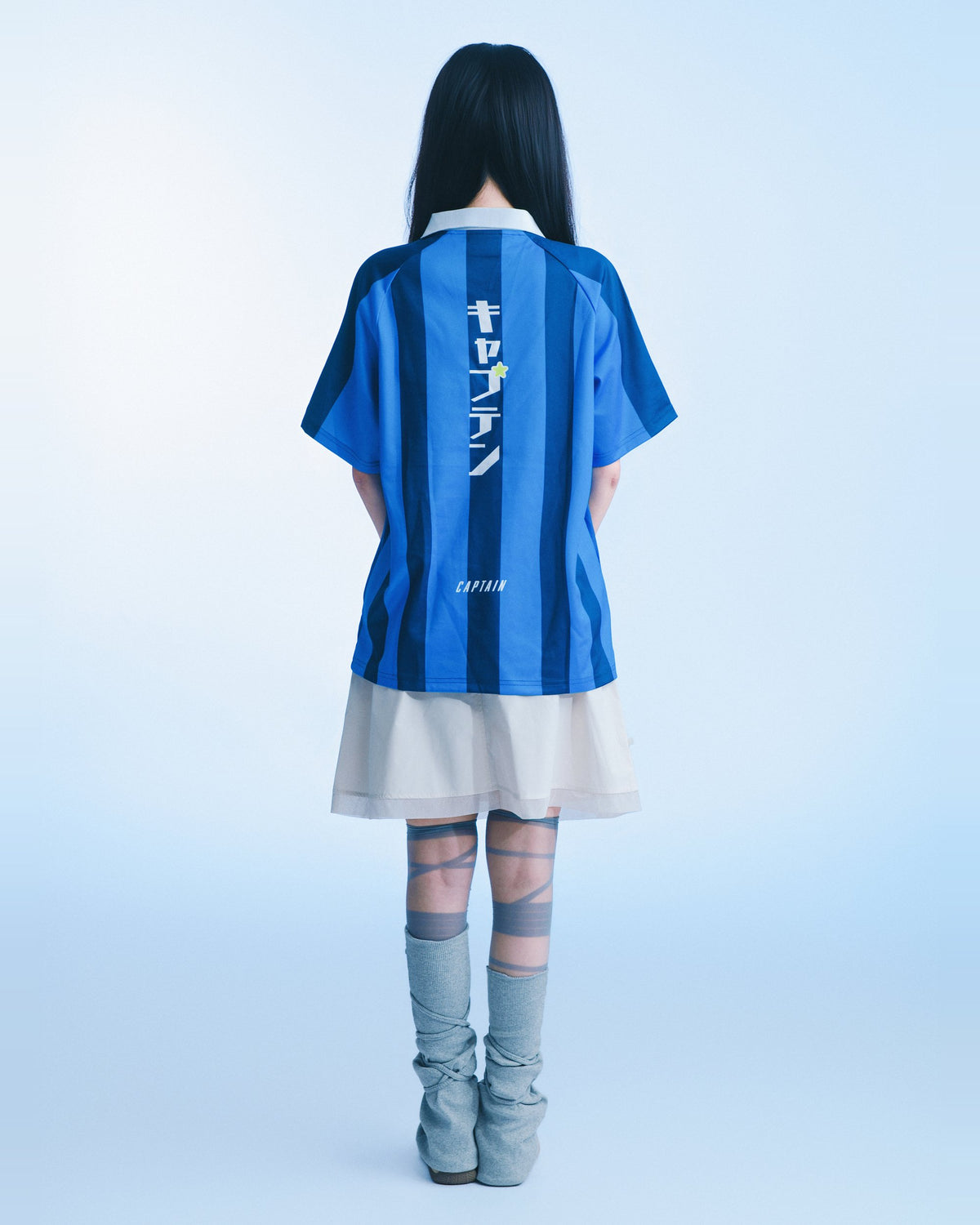 少女的足球夢球衣 深藍版 model 全身（BOL × MICROWAVE STUDIO × GZP 聯名）