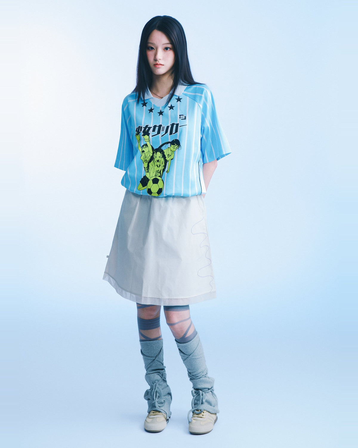 少女的足球夢球衣 淺藍版 model 著用相（BOL × MICROWAVE STUDIO × GZP 聯名）