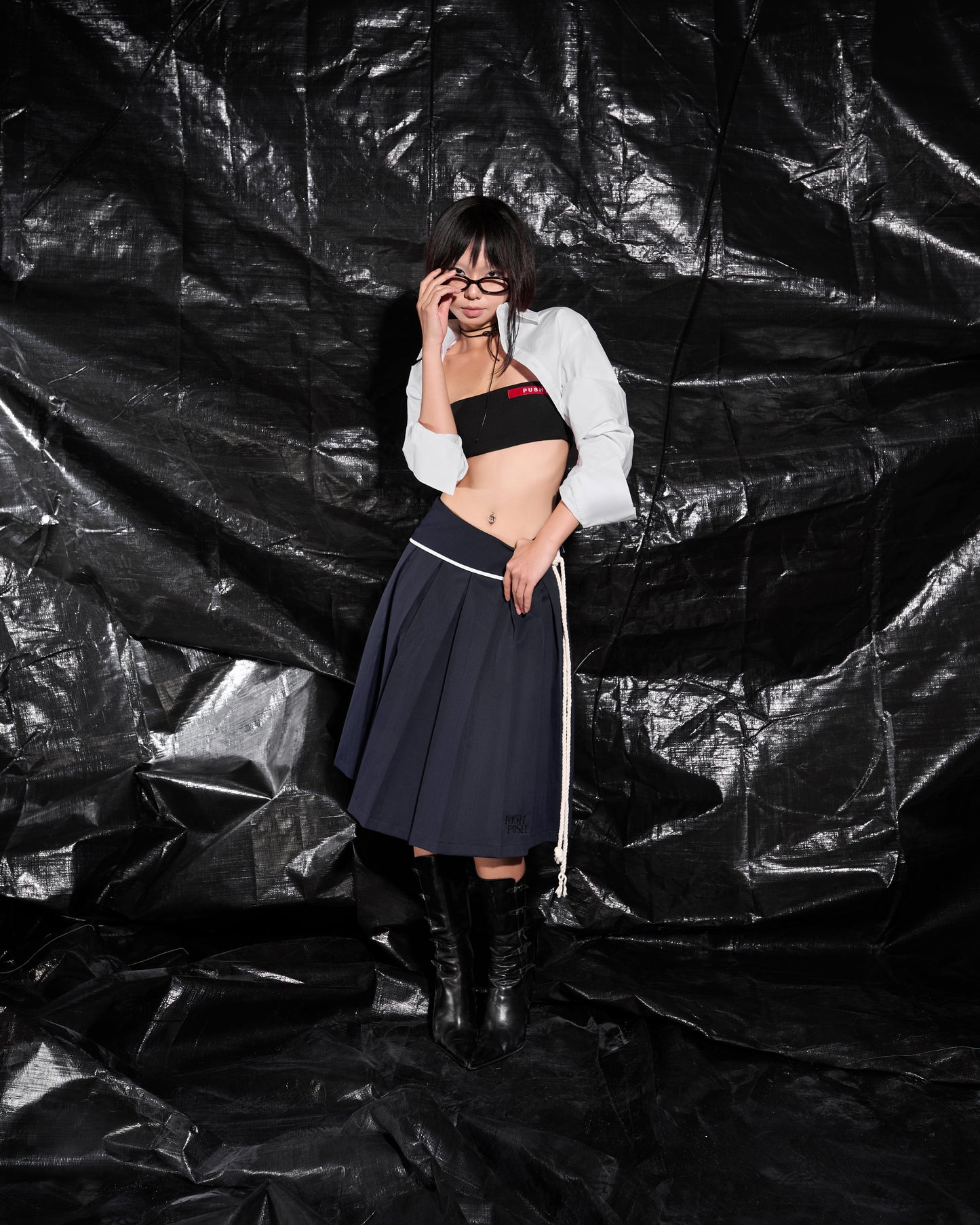 PUFFBALL CROP SHIRT